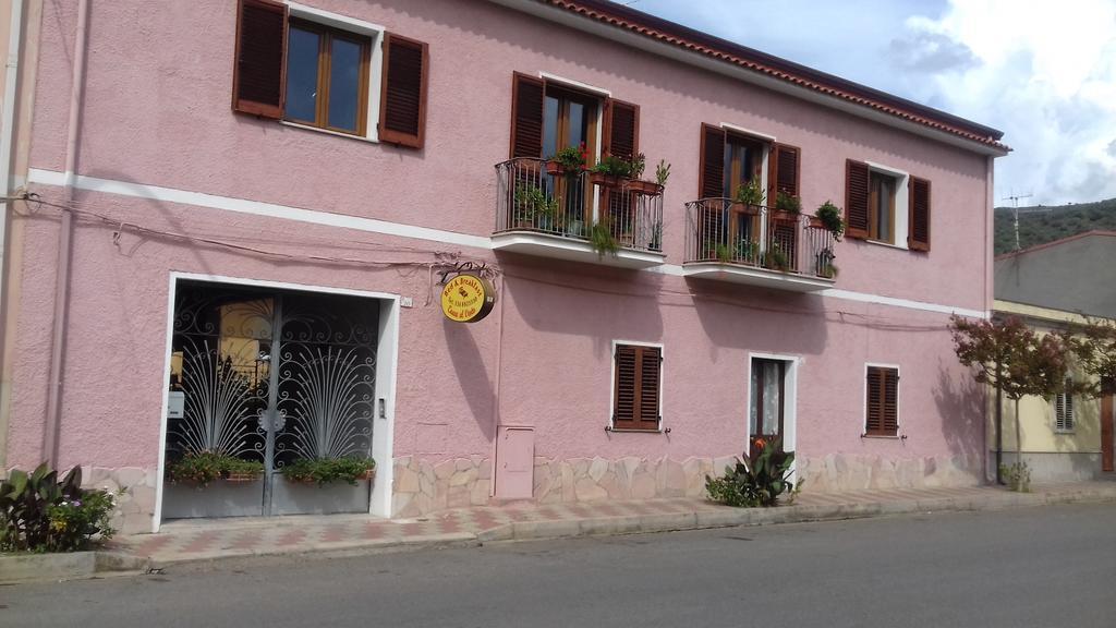 Canne Al Vento Теулада Екстер'єр фото