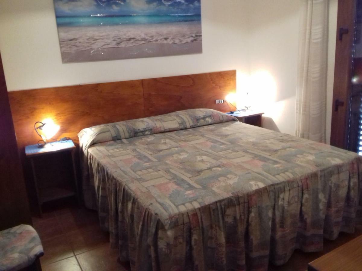 Canne Al Vento Теулада Екстер'єр фото